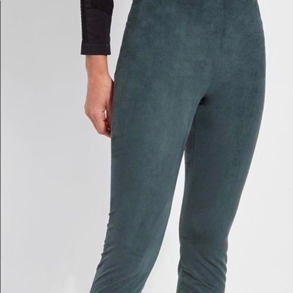 Lysse Porte Grey Legging/Pants.  NWT.